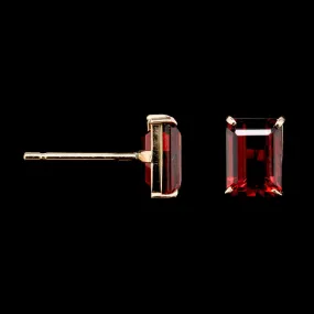 14K Yellow Gold Estate Garnet Stud Earrings