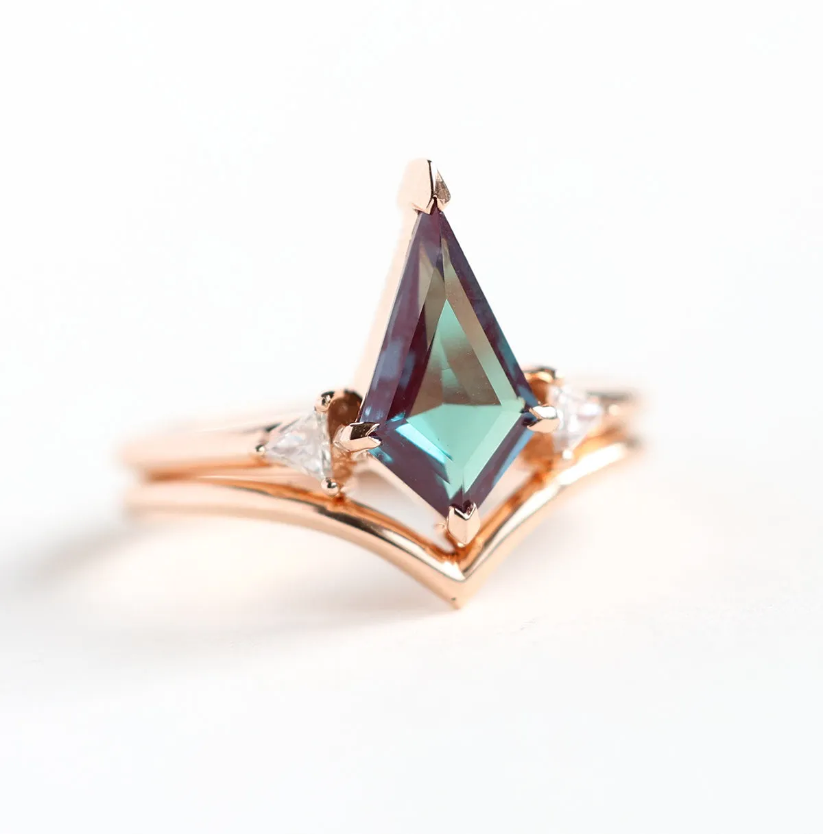 Kite Alexandrite Ring Set With Chevron Band. Three Stone Engagement Ring Set